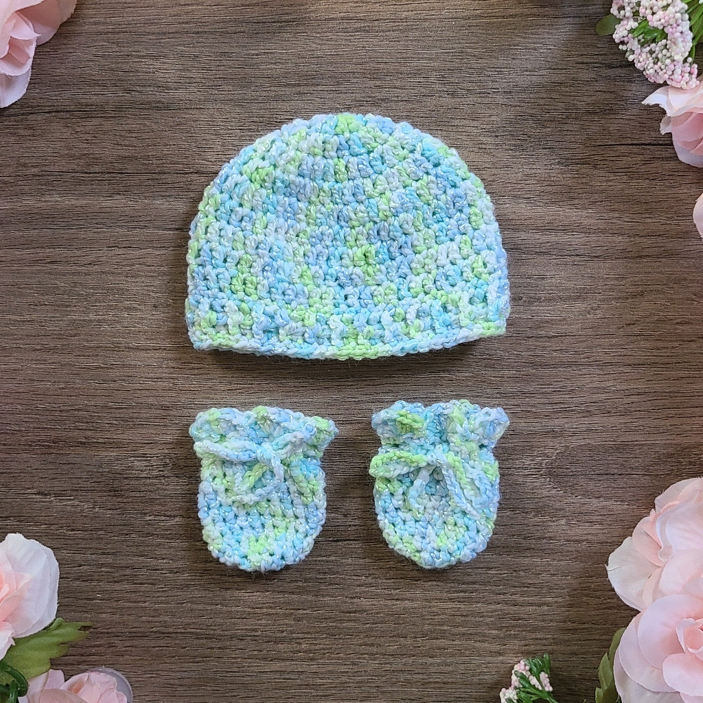 Newborn beanie and mittens