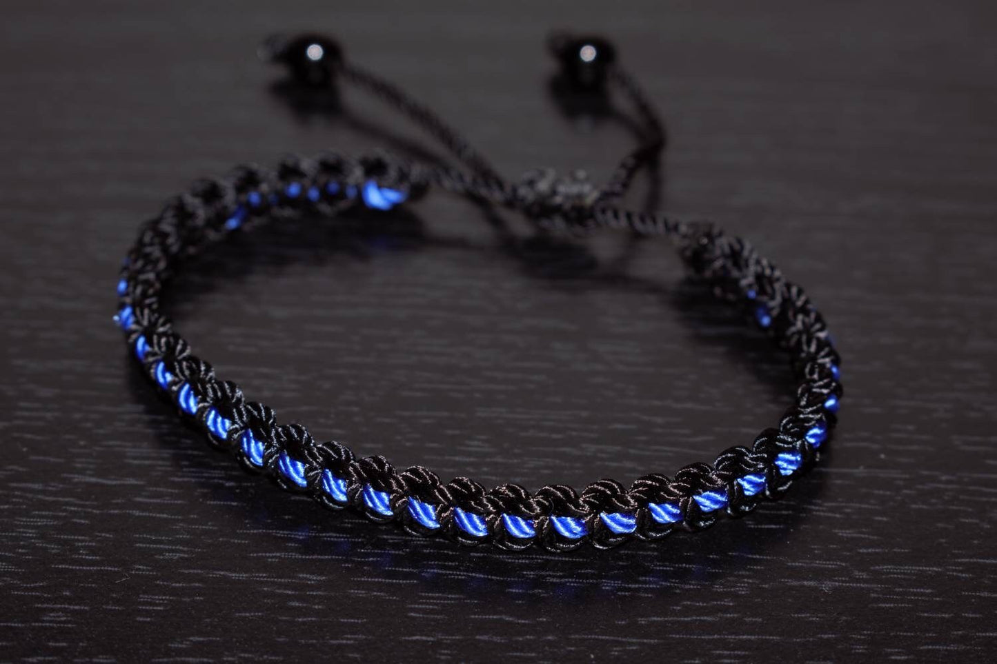 Police Thin blue line bracelet, thin blue line bracelet -support Police wristband -braided -new -adjustable for man and woman