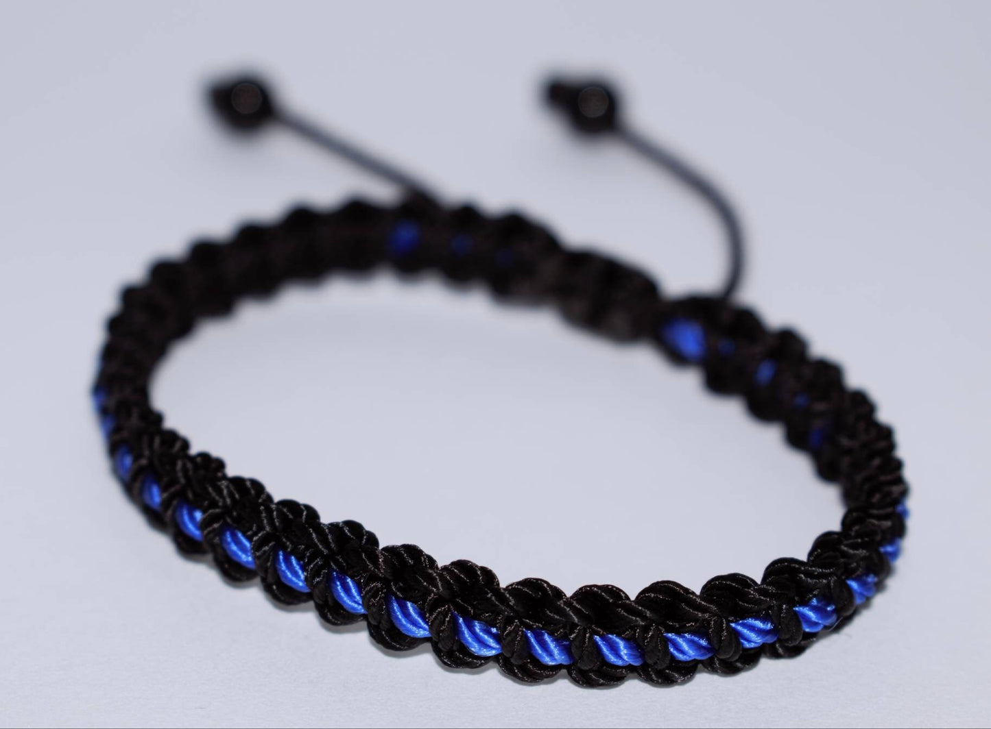 Police Thin blue line bracelet, thin blue line bracelet -support Police wristband -braided -new -adjustable for man and woman