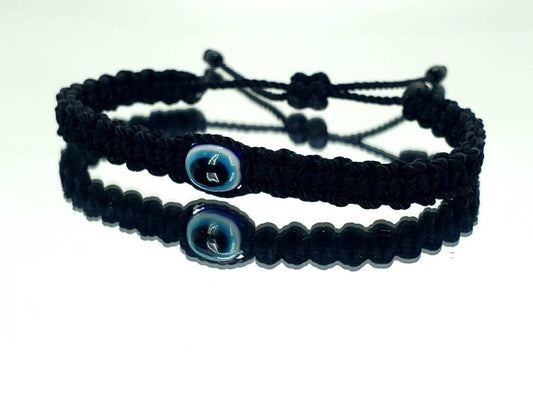 Evil eye amulet, evil eye braided bracelet, black string wristband with an evil eye for protection, adjustable for man & Woman