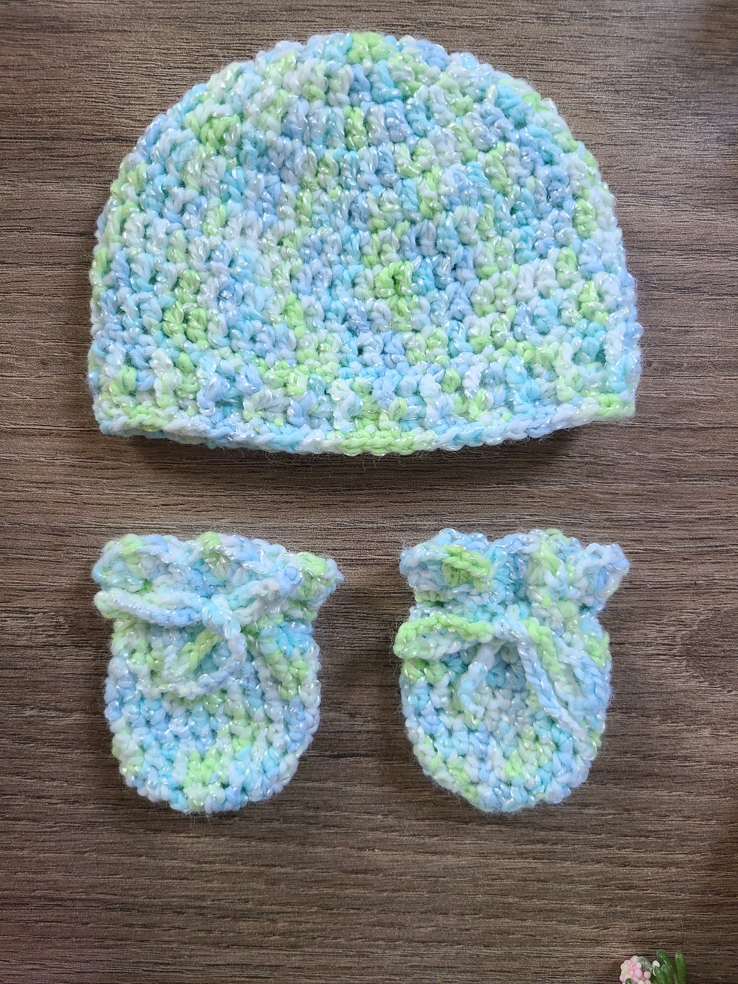 Newborn beanie and mittens