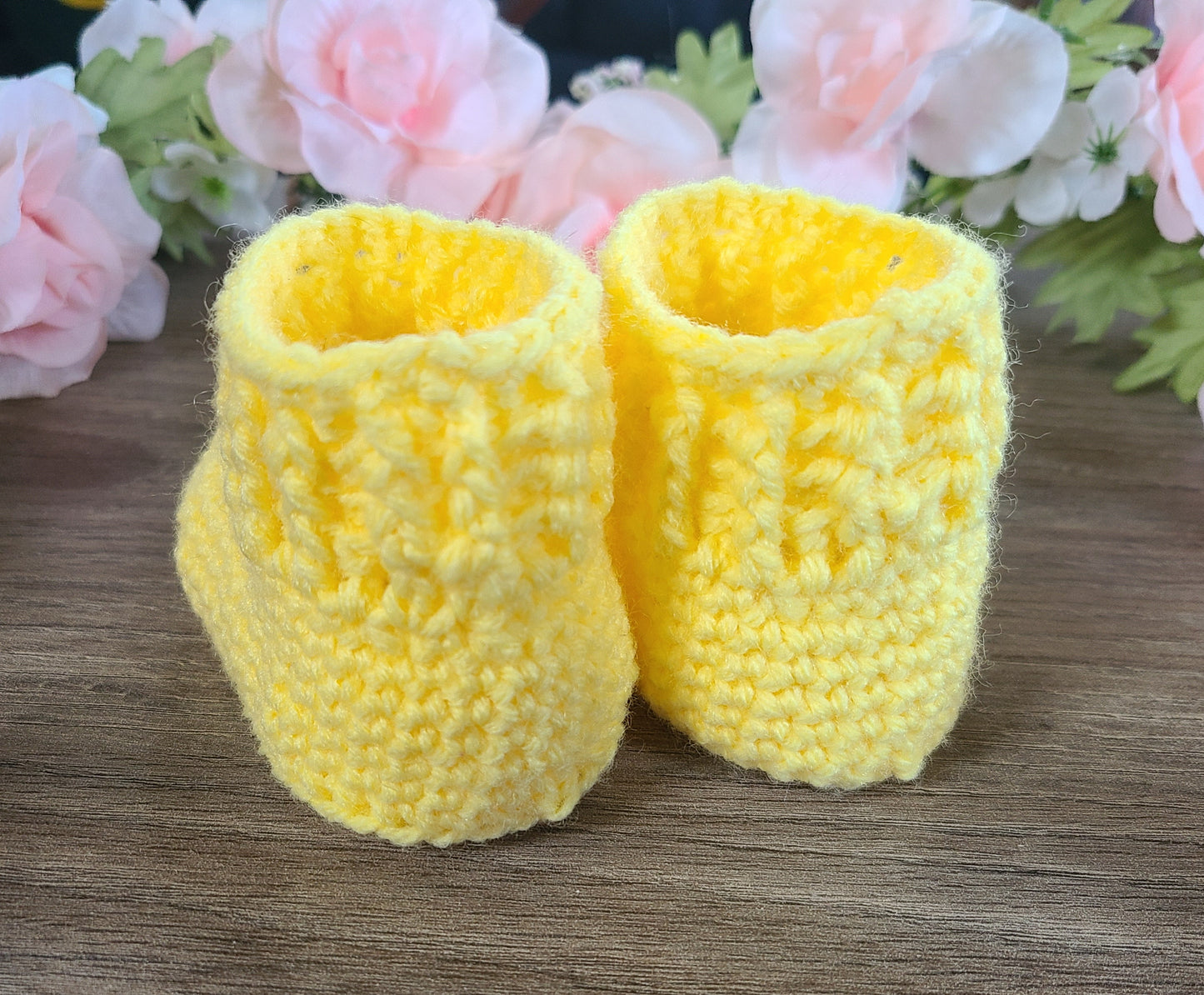 Yellow baby booties