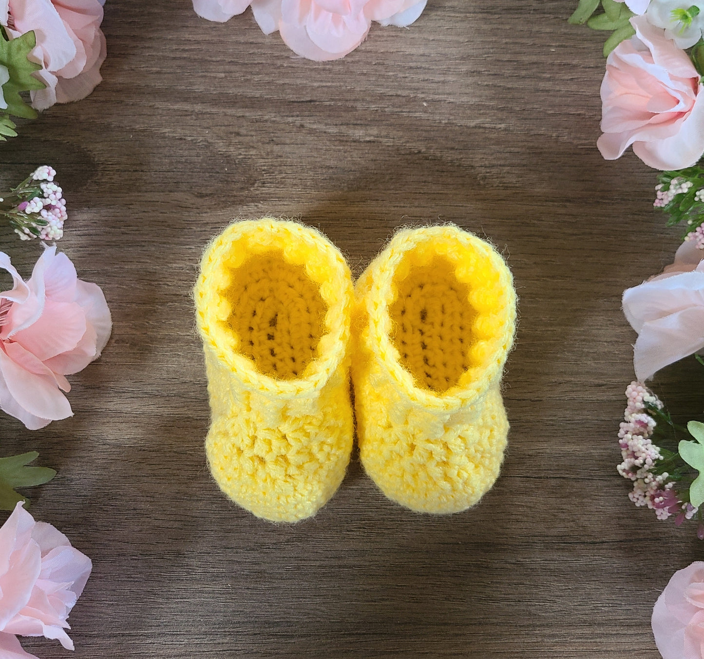 Yellow baby booties