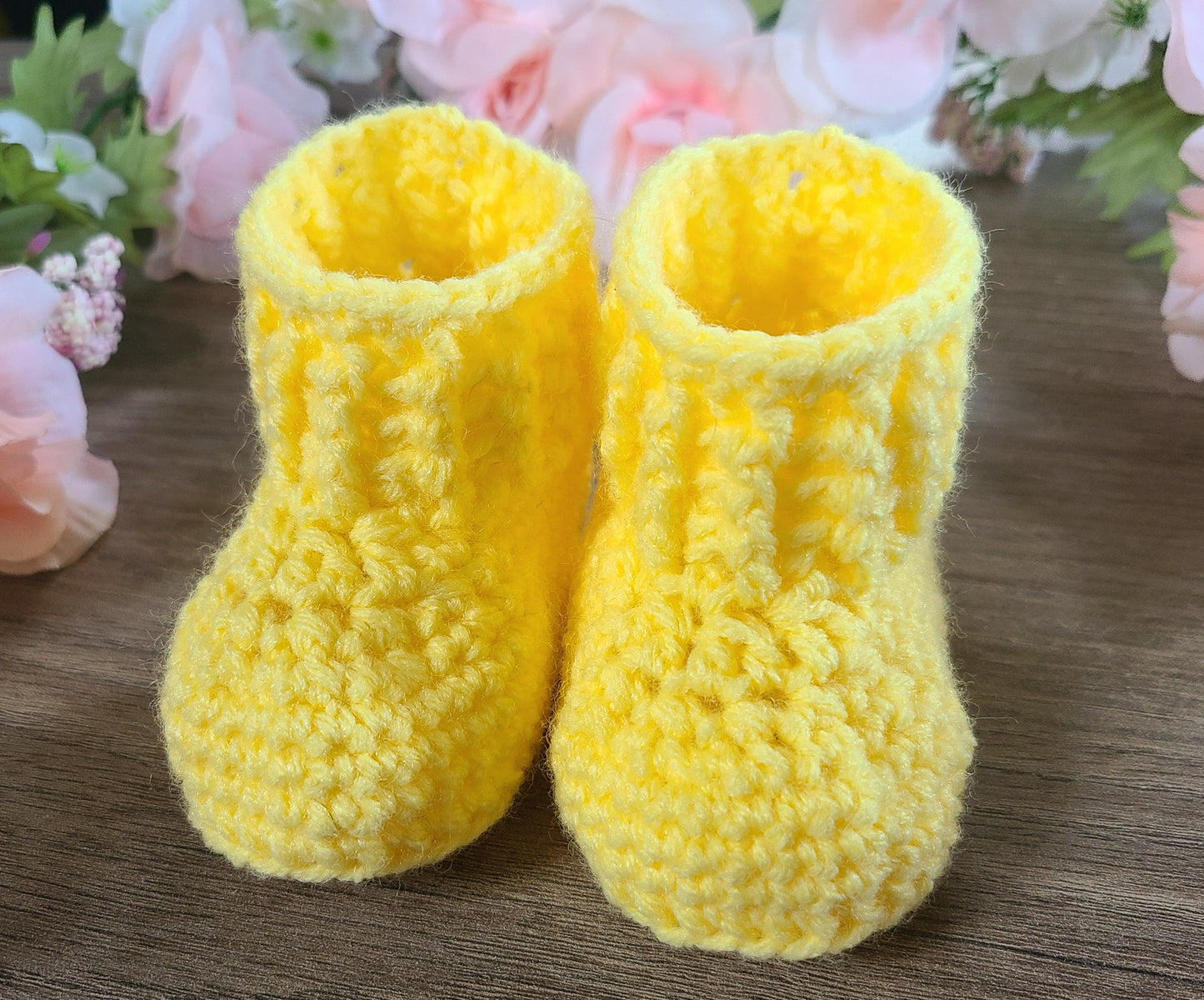 Yellow baby booties