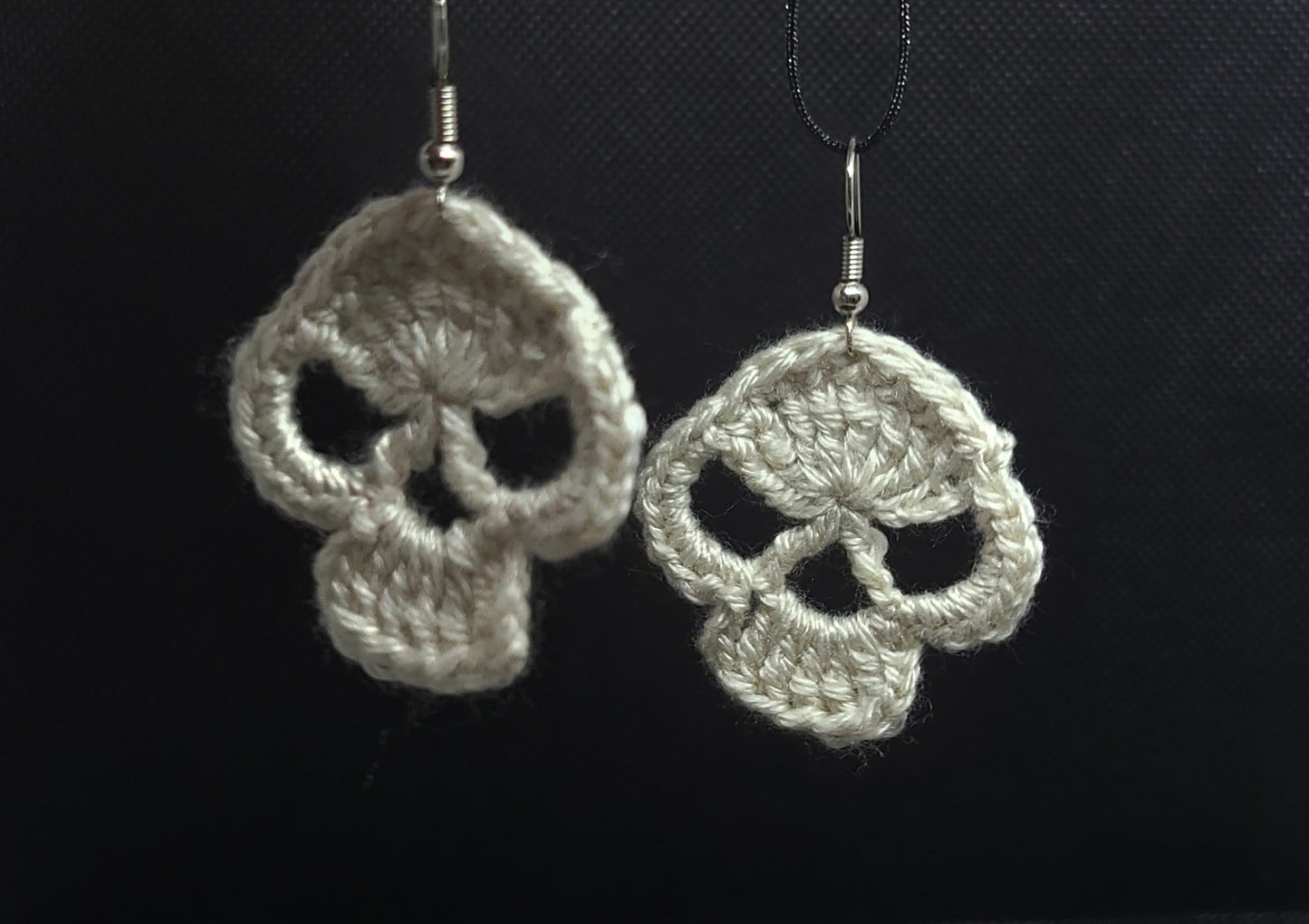 Skull earrings