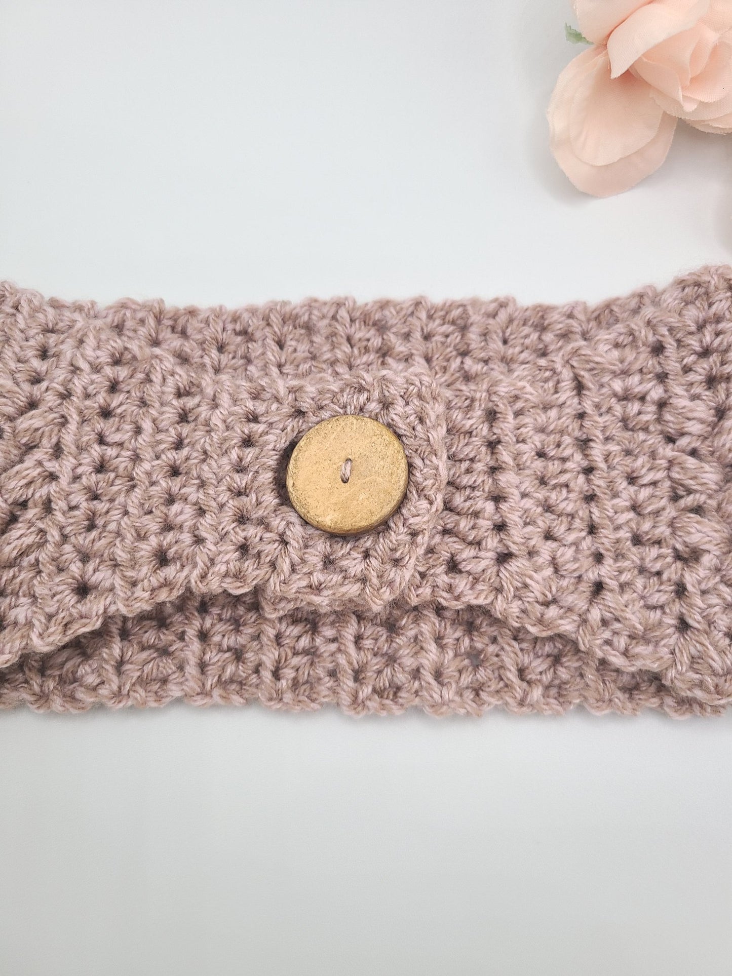 Womens Earwarmer with a button