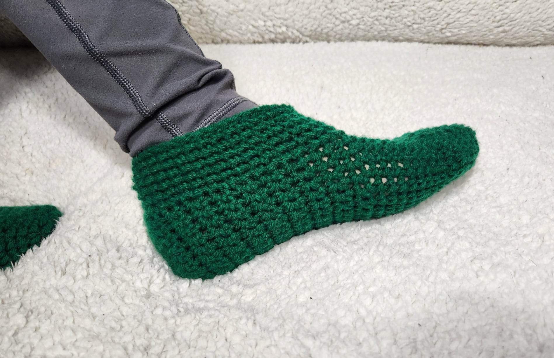 Knitted on sale elf slippers